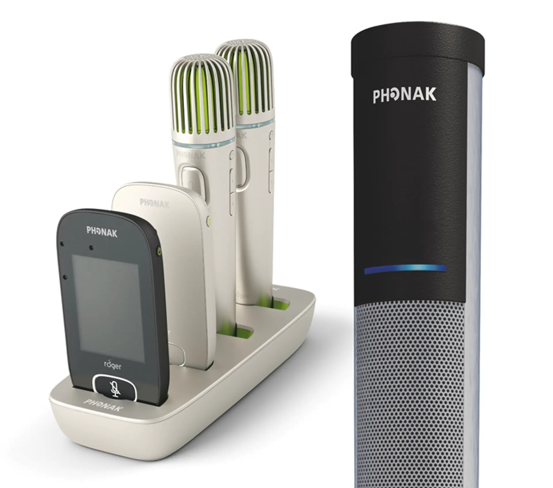 Darstellung von Übertragungsanlagen und Zubehör. Zu sehen sind zwei Handmikrofone, ein Lehrer*innenmikrofon, Übertragungsgerät und Lautsprechersäule auf weißem Hintergrund